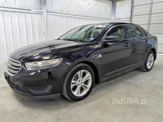 FORD TAURUS SE