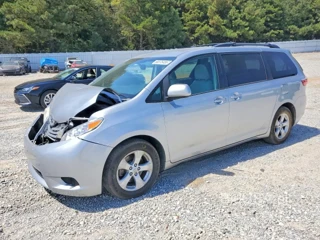TOYOTA SIENNA LE