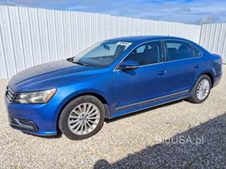 VOLKSWAGEN PASSAT SE