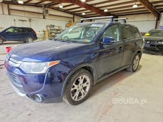 MITSUBISHI OUTLANDER SE