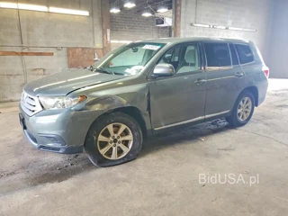 TOYOTA HIGHLANDER BASE