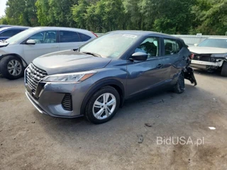 NISSAN KICKS S