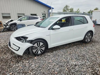 VOLKSWAGEN E-GOLF SE
