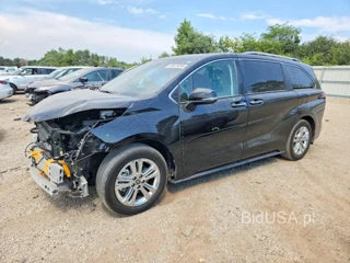 TOYOTA SIENNA PLATINUM 7-PASSENGER
