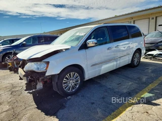 CHRYSLER TOWN & COUNTRY TOURING L
