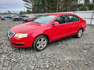 VOLKSWAGEN PASSAT KOMFORT