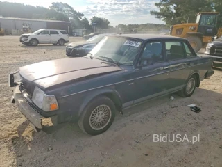 VOLVO 240