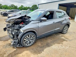 NISSAN KICKS SV