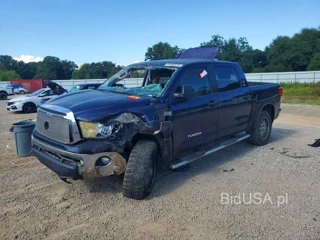 TOYOTA TUNDRA CREWMAX SR5