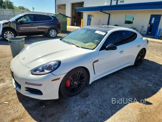 PORSCHE PANAMERA 2