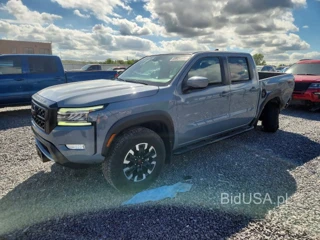 NISSAN FRONTIER PRO-4X