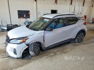 NISSAN KICKS SR