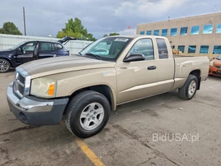 DODGE DAKOTA SLT