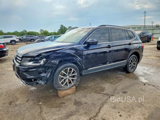 VOLKSWAGEN TIGUAN SE
