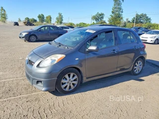 TOYOTA YARIS BASE