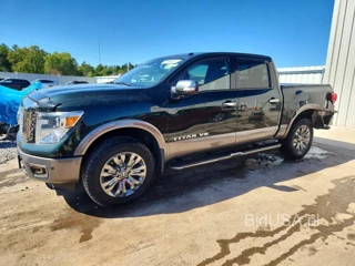 NISSAN TITAN S