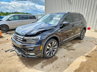 VOLKSWAGEN TIGUAN SEL PREMIUM R-LINE