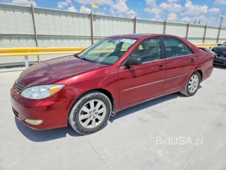 TOYOTA CAMRY XLE V6