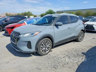 NISSAN KICKS SV