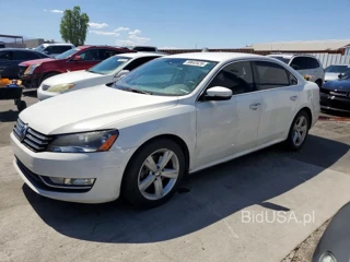 VOLKSWAGEN PASSAT S