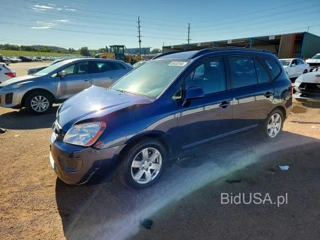 KIA RONDO LX