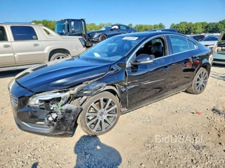 VOLVO S60 PLATINUM