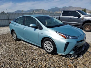 TOYOTA PRIUS LE
