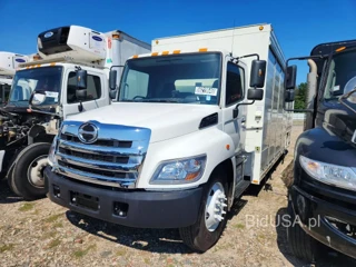 HINO 338
