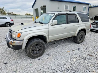 TOYOTA 4RUNNER SR5