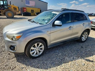 MITSUBISHI OUTLANDER SPORT SE