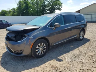 CHRYSLER PACIFICA TOURING L