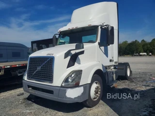 VOLVO VNL