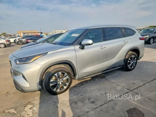 TOYOTA HIGHLANDER XLE