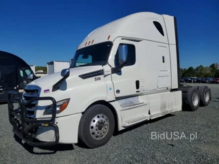FREIGHTLINER CASCADIA 126