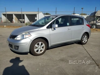 NISSAN VERSA 1.8 S