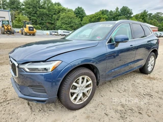 VOLVO XC60 T5 MOMENTUM
