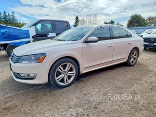 VOLKSWAGEN PASSAT SE