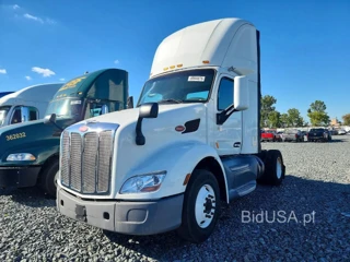 PETERBILT 579