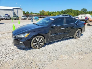 NISSAN ALTIMA SV