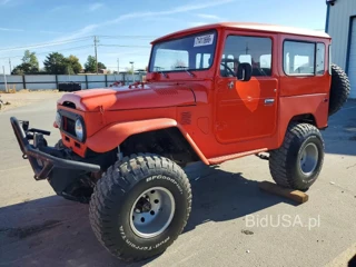 TOYOTA LAND CRUISER FJ60