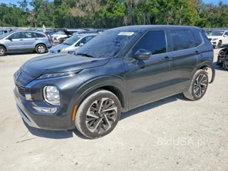MITSUBISHI OUTLANDER SE