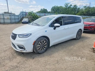 CHRYSLER PACIFICA HYBRID TOURING L