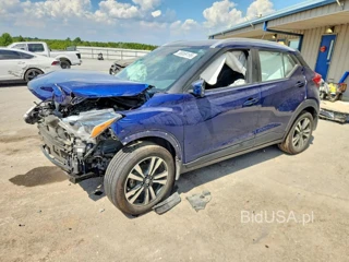 NISSAN KICKS SV