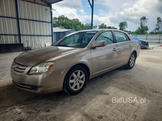 TOYOTA AVALON XL