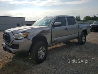 TOYOTA TACOMA SR V6