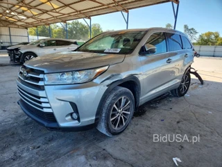 TOYOTA HIGHLANDER XLE