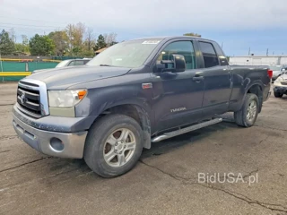 TOYOTA TUNDRA DOUBLE CAB SR5