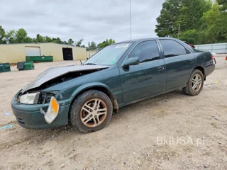 TOYOTA CAMRY LE V6