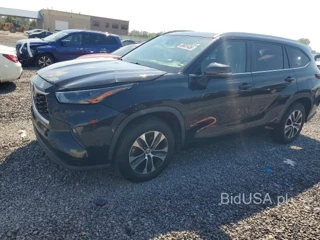 TOYOTA HIGHLANDER XLE