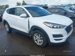 HYUNDAI HYUNDAI TUCSON SE